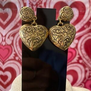 Vintage Avon Gold Puffy Heart Clip Earrings